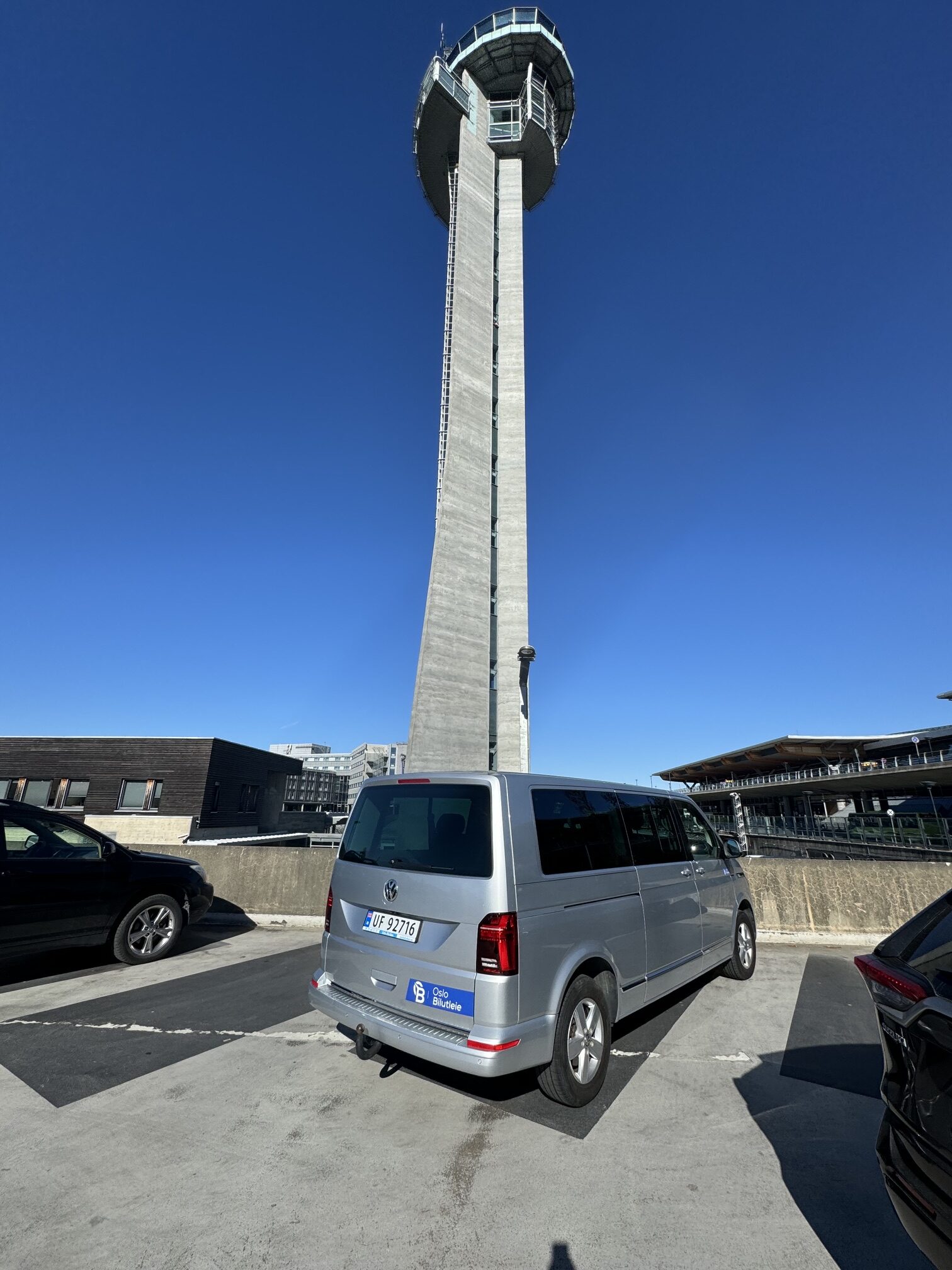 minibus in oslo airport